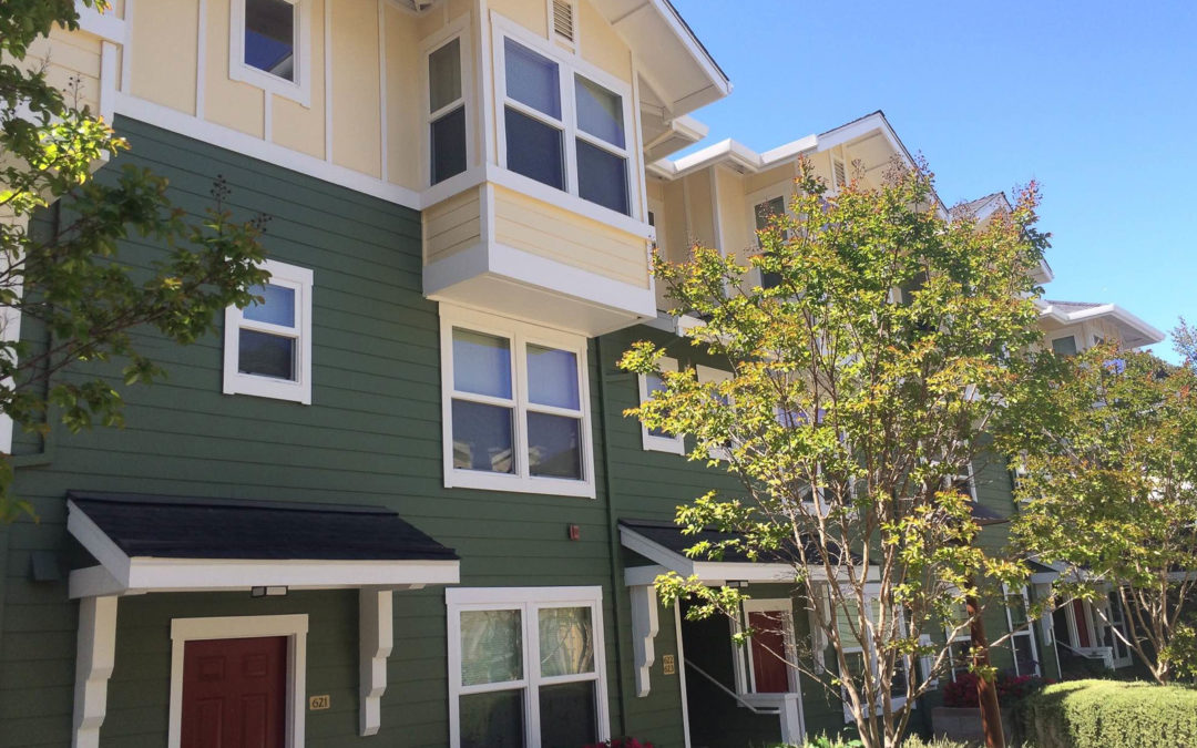 Oak Court Apartments